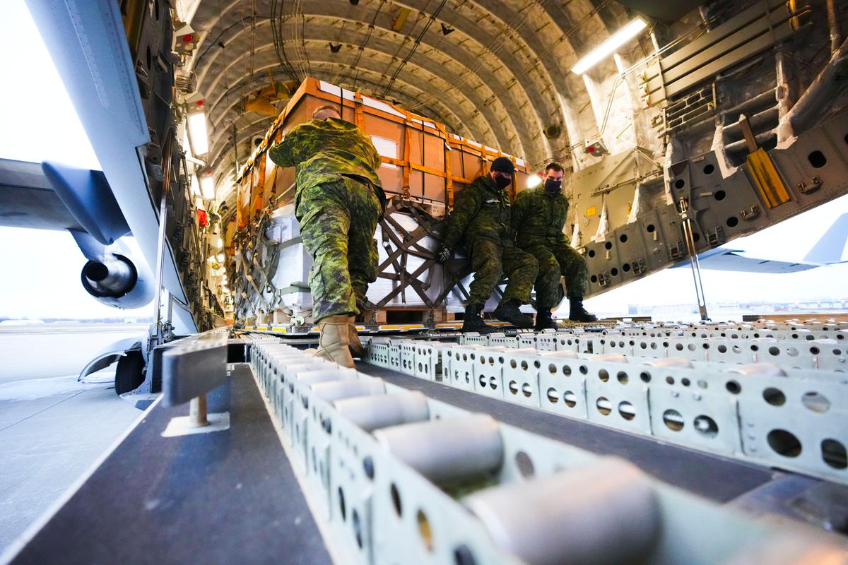 Canada Sending 2,000 Decommissioned CRV7 Rocket Motors to Ukraine