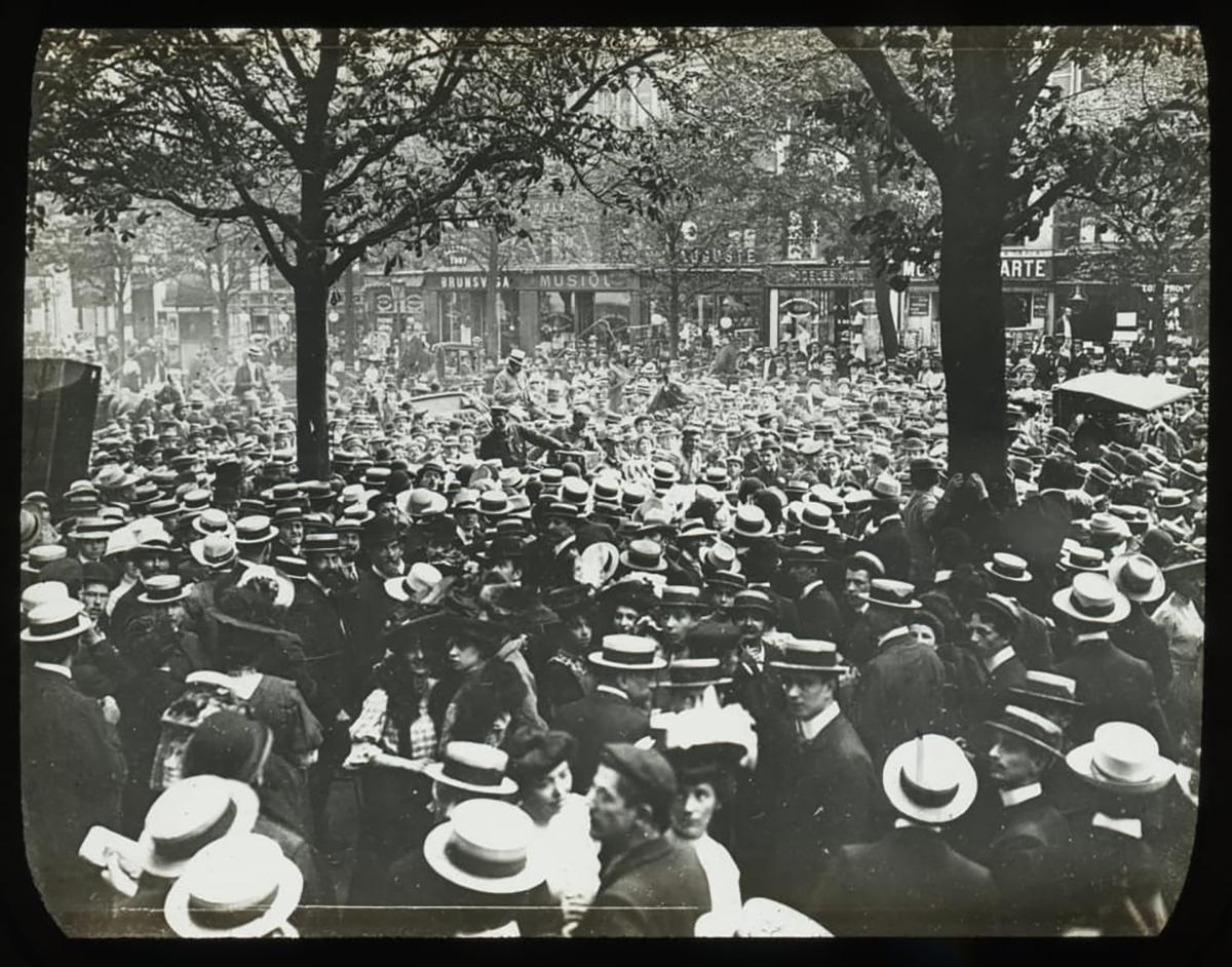 The Thomas Flyer and team arriving in Paris on July 30, 1908. Gift of the Family of Henry Austin Clark, Jr., The Henry Ford, Dearborn, Mich. (The Henry Ford Museum)