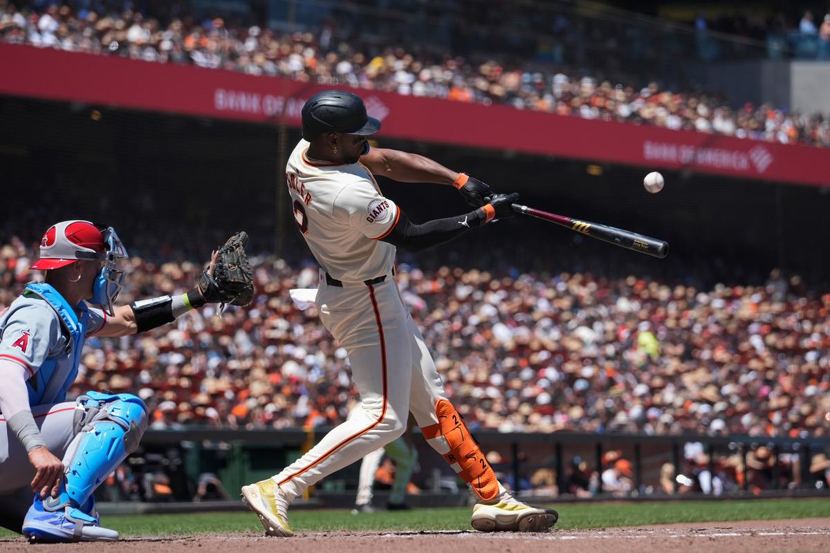 Giants Bats Awaken in Nine-Run Inning That Secures Series Finale With Angels