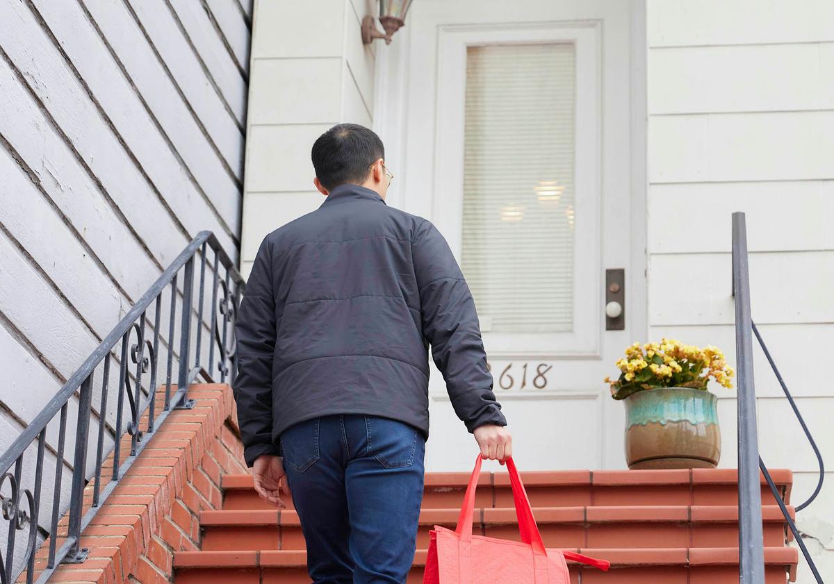 Suspected Burglar Who Allegedly Posed as Food Deliveryman Arrested in Irvine