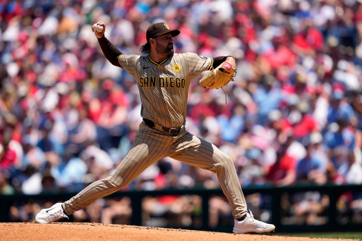 Late Rally Enables Padres to Snap Losing Streaks With Win Over Phillies