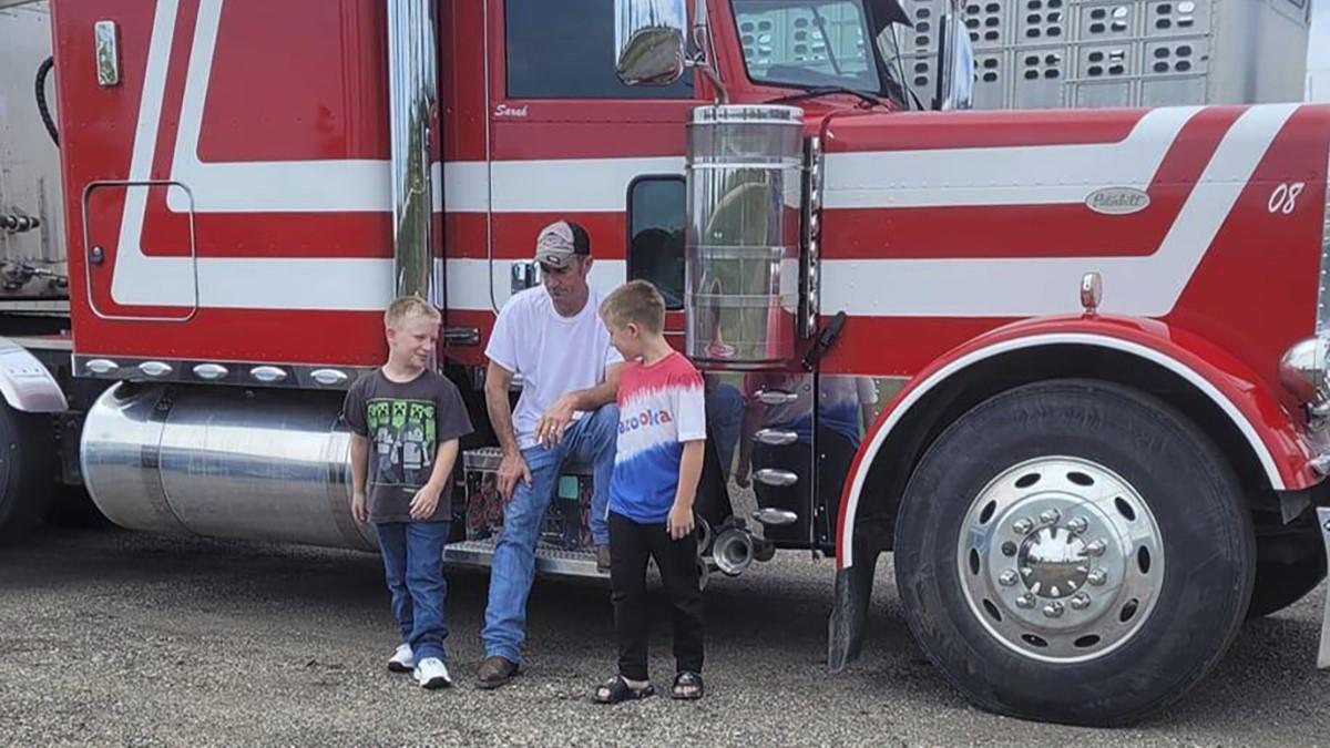Iowa Trucker Whose Body Was Found in Field Died of Hypothermia After Taking Meth, Autopsy Finds
