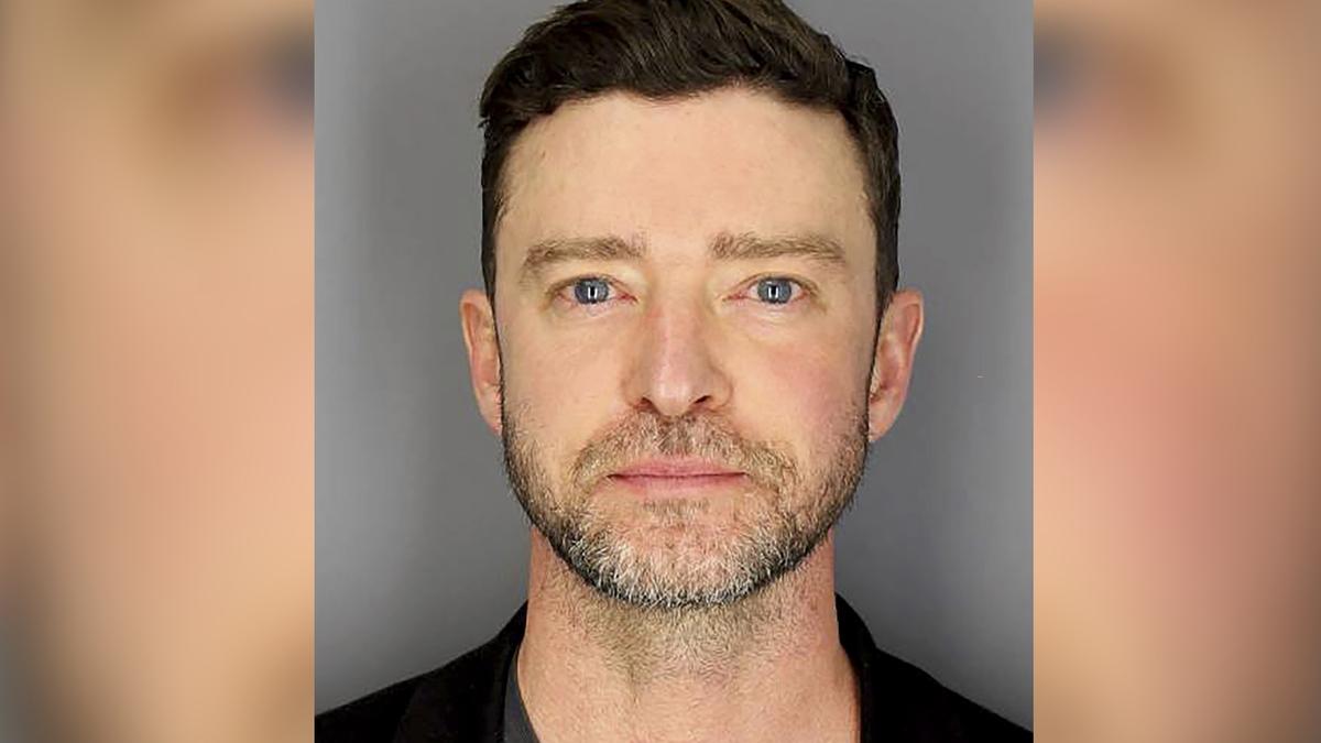 Singer Justin Timberlake Speaks to Fans About His DWI Arrest on Long Island