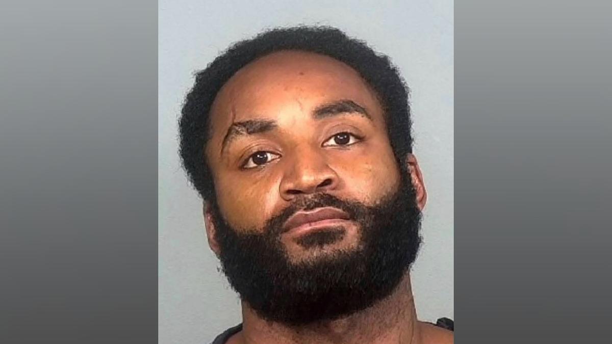 Florida Man Kills Mother and 2 Other Women Before Dying in Gunfight With Deputies, Sheriff Says