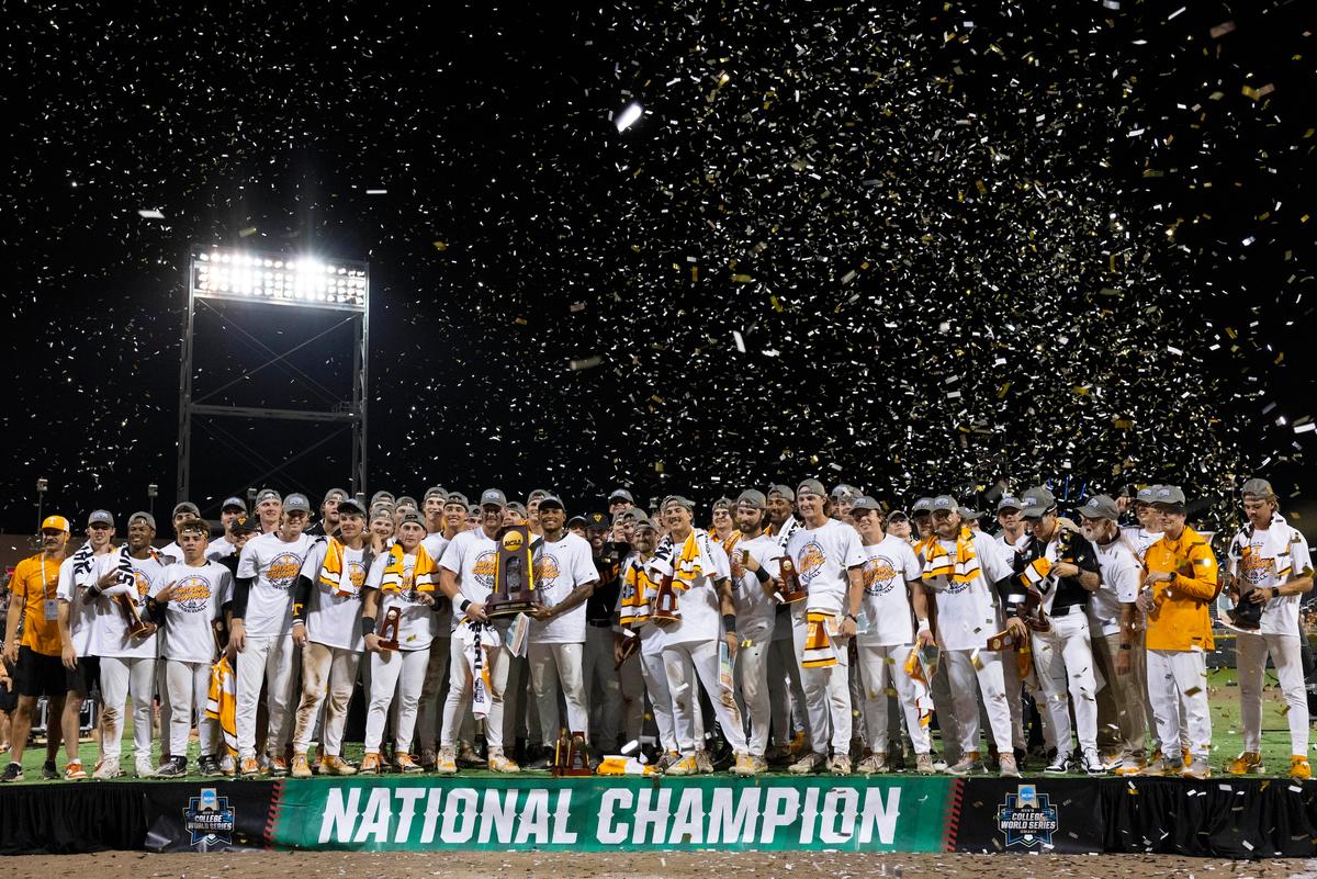 Tennessee Holds Off Texas A&M to Win First College World Series Championship