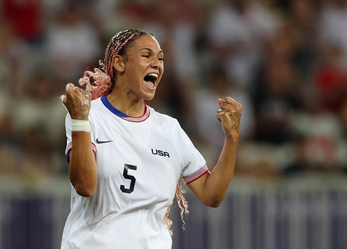 Rodman, Albert Spark US Women’s Soccer Team to Sweep of Group Play at Olympics