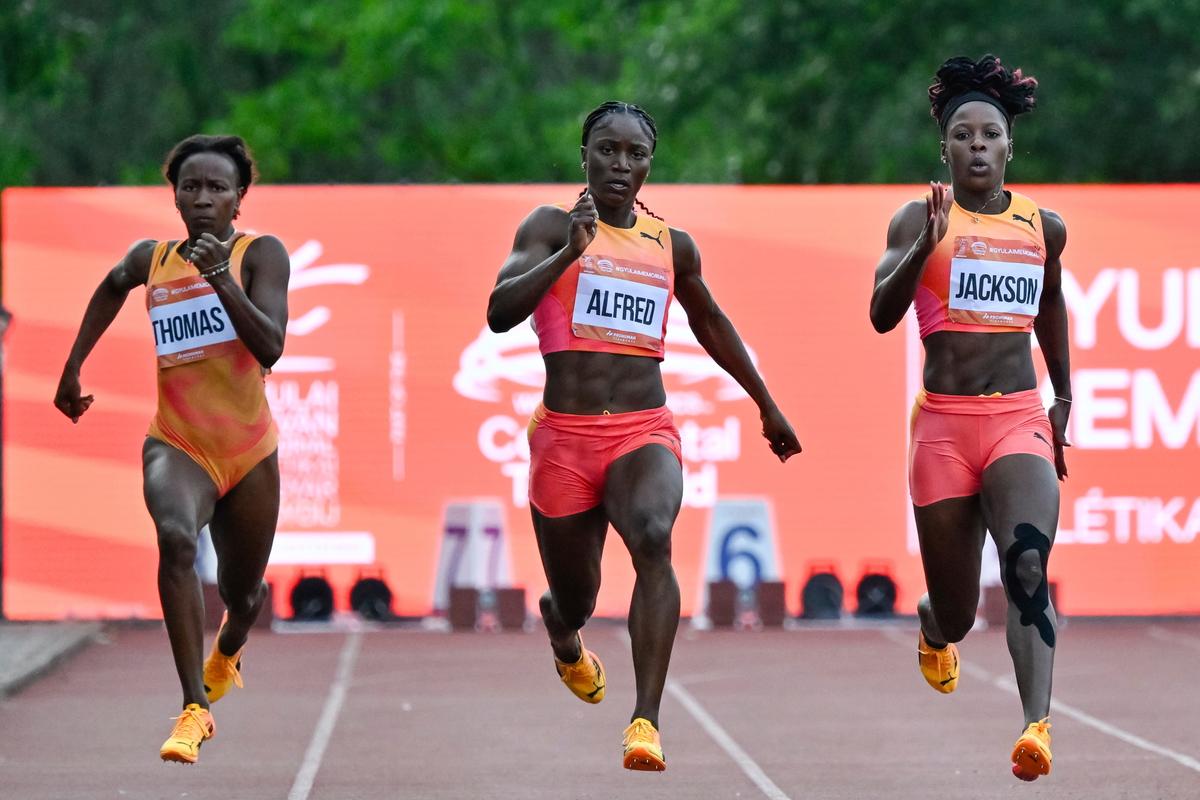World 200-Meter Champion Shericka Jackson Suffers Apparent Injury in Race With Olympics on Horizon