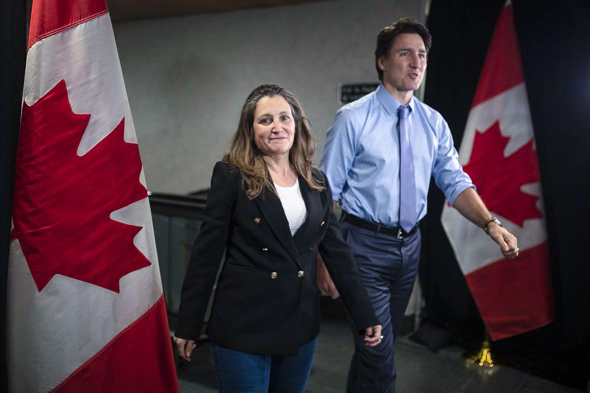 Trudeau Affirms ‘Full Confidence’ in Freeland, Says He’s Talking With Carney