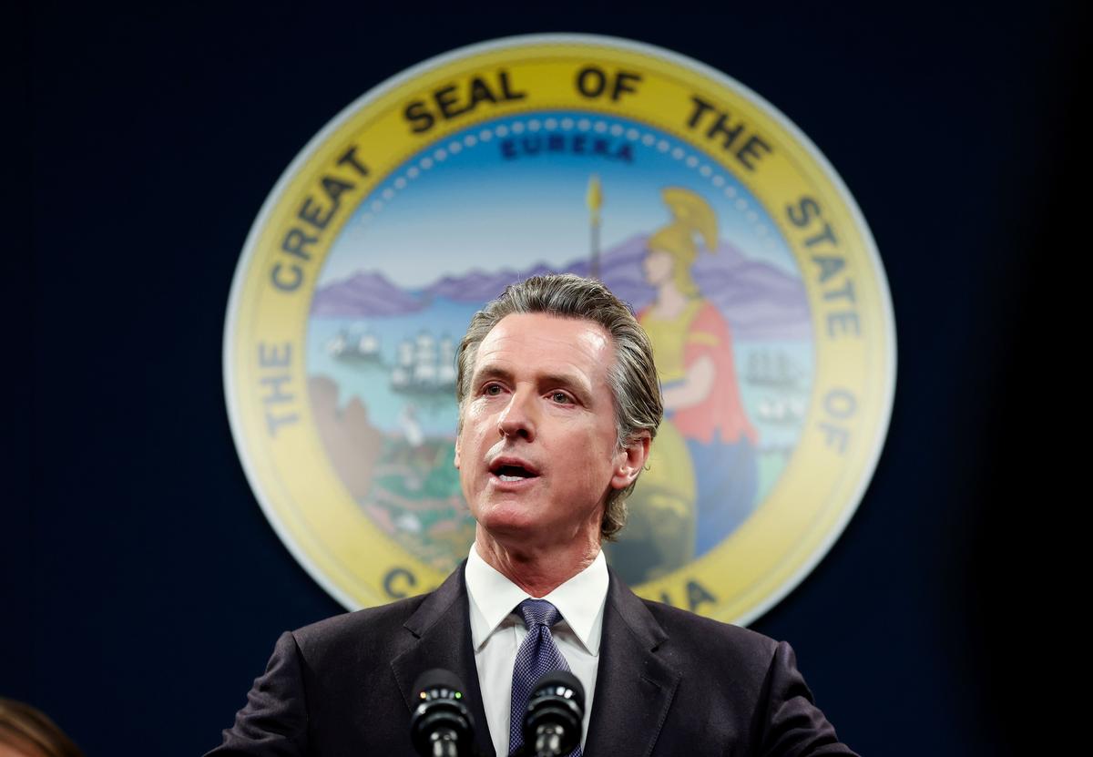 California Gov. Signs Bill Banning Parental Notification Policies