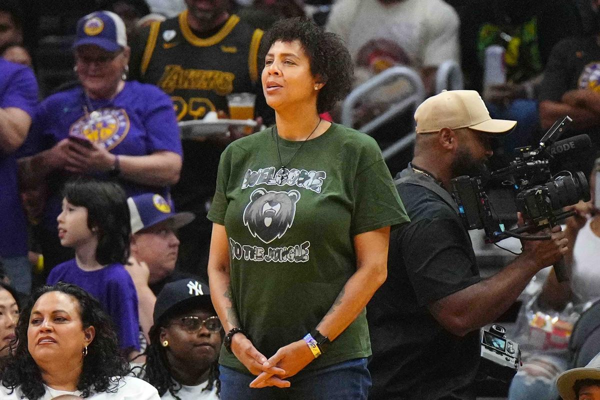 Hoops Legend Miller Named to Coach WNBA All-Star Team