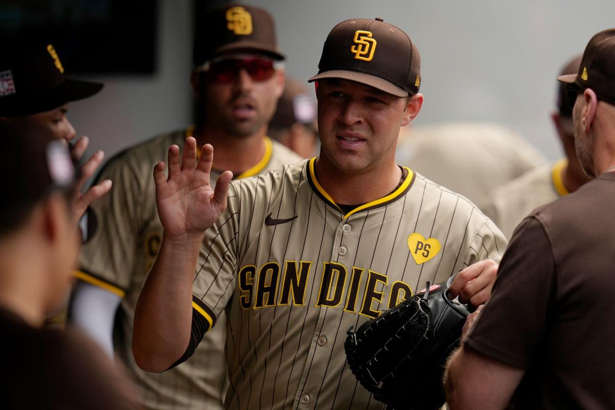 King, Two Relievers Combine for Two-Hitter as Padres Edge Guardians