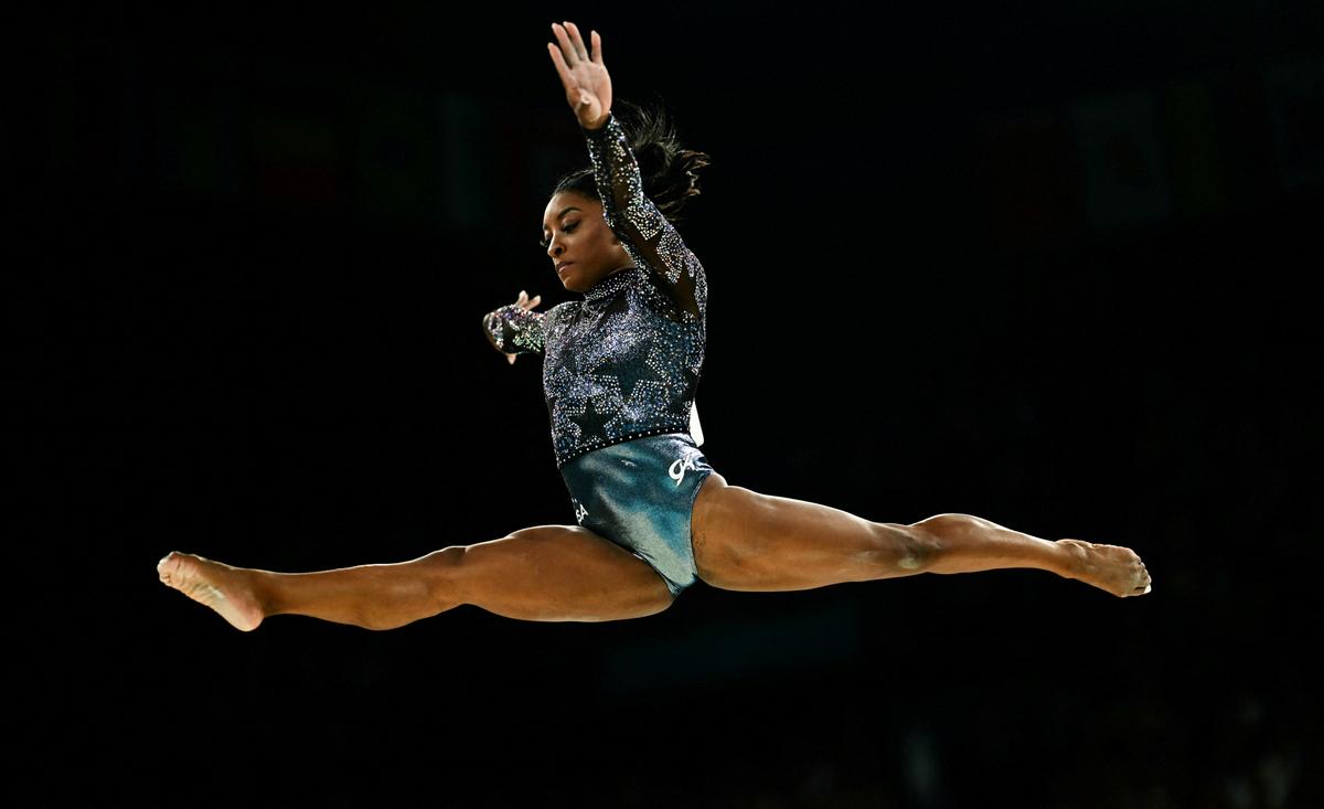 Simone Biles Shakes Off Calf Injury to Dominate During Olympic Gymnastics Qualifying