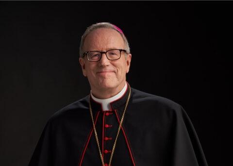 Bishop Robert Barron. (<a href="https://commons.wikimedia.org/w/index.php?title=User:Diegobcardenas&action=edit&redlink=1">Diegobcardenas</a>/<a href="https://en.wikipedia.org/wiki/Robert_Barron#/media/File:Bishop_Robert_Barron_2023_(2).jpg" target="_blank" rel="nofollow noopener">CC BY-SA 4.0</a>)