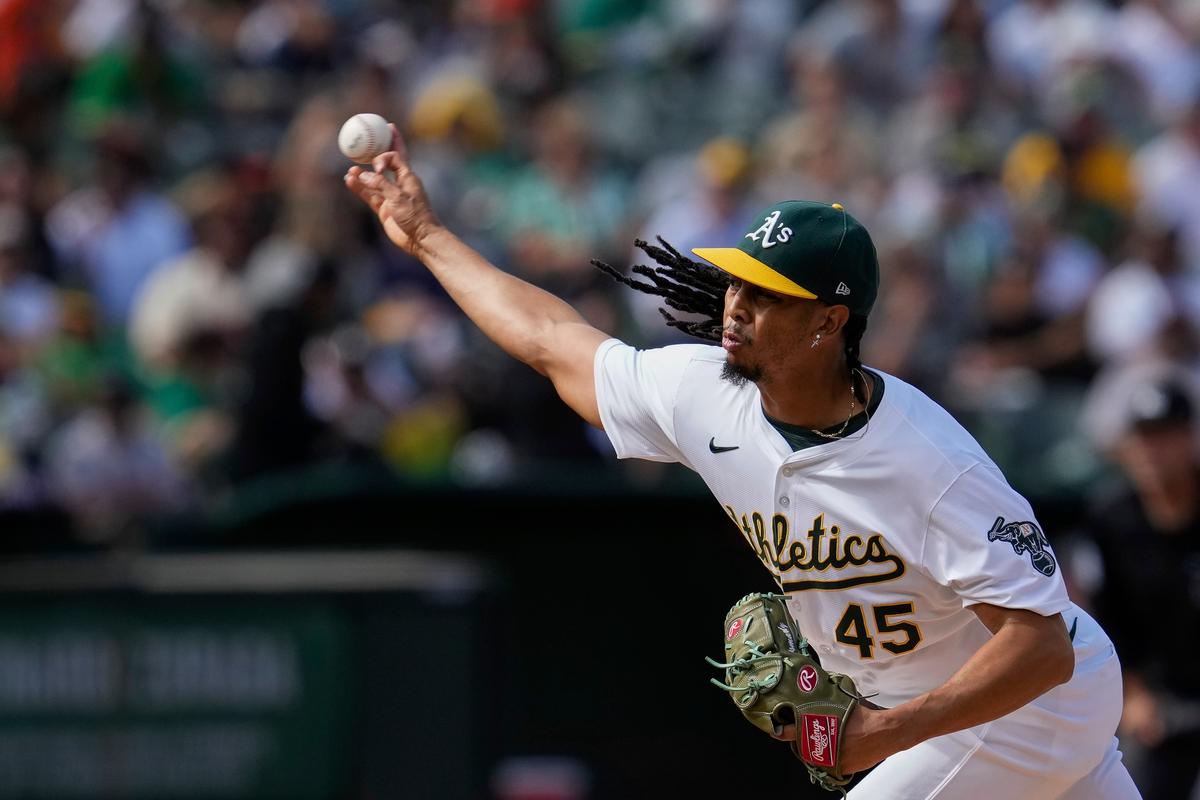 Osvaldo Bido Shuts Down Giants as A’s Take Bay Bridge Series Game 2–0