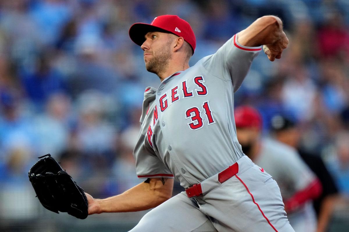 Neto Homers Again as Angels Snap Royals’ Five-Game Winning Streak