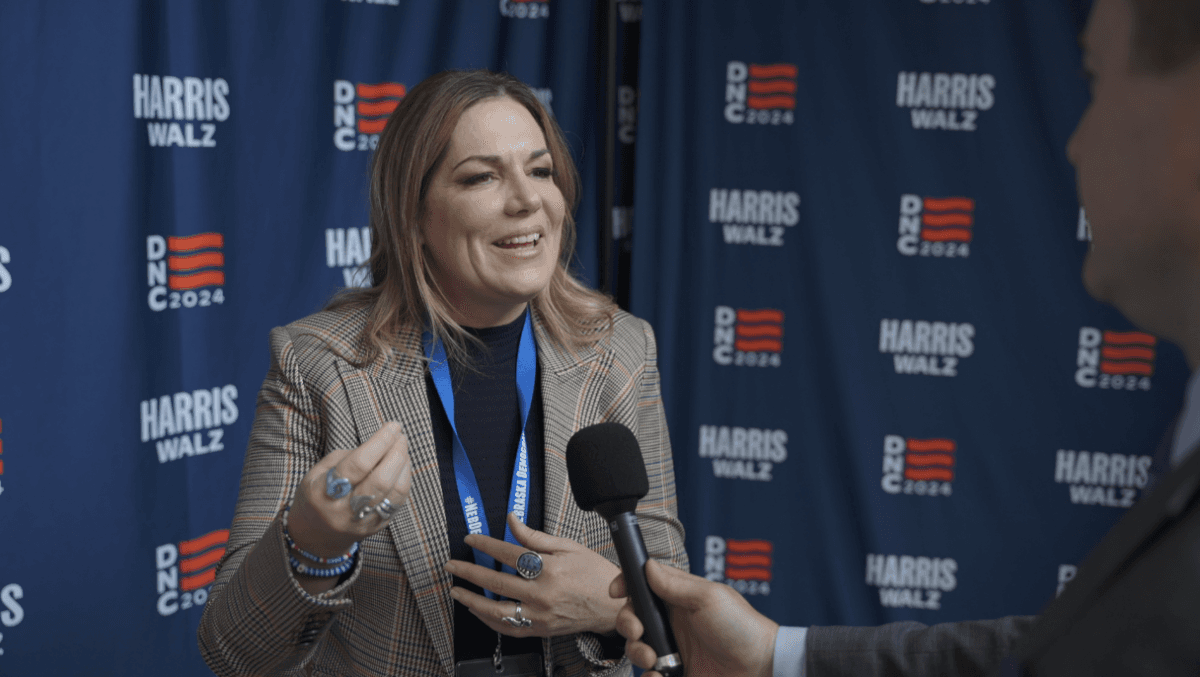 Jane Kleeb, chairwoman of the Nebraska Democratic Party, tells The Epoch Times’ Jan Jekielek how her party is reaching out to independents and rural voters. (The Epoch Times)