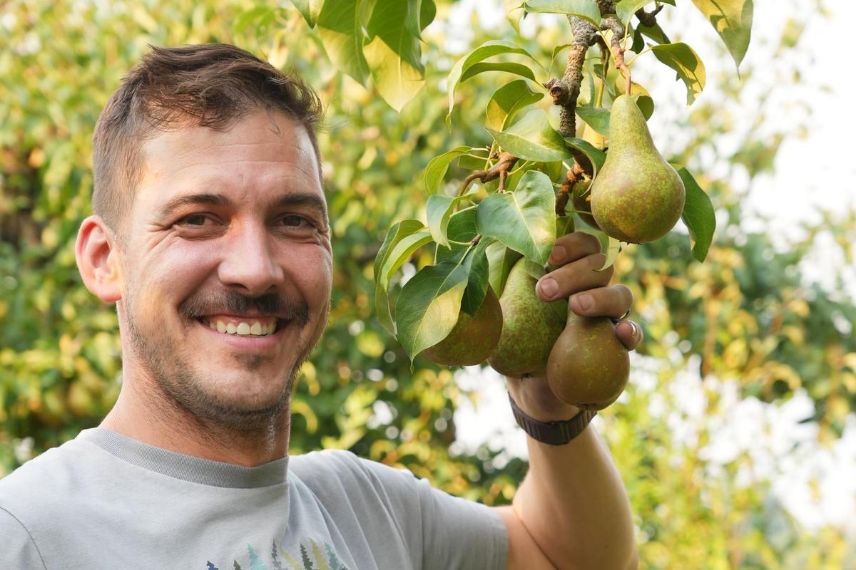 ‘We’re Feeding the Future’: BC Fruit Farmer Hopeful Despite a Grim Year