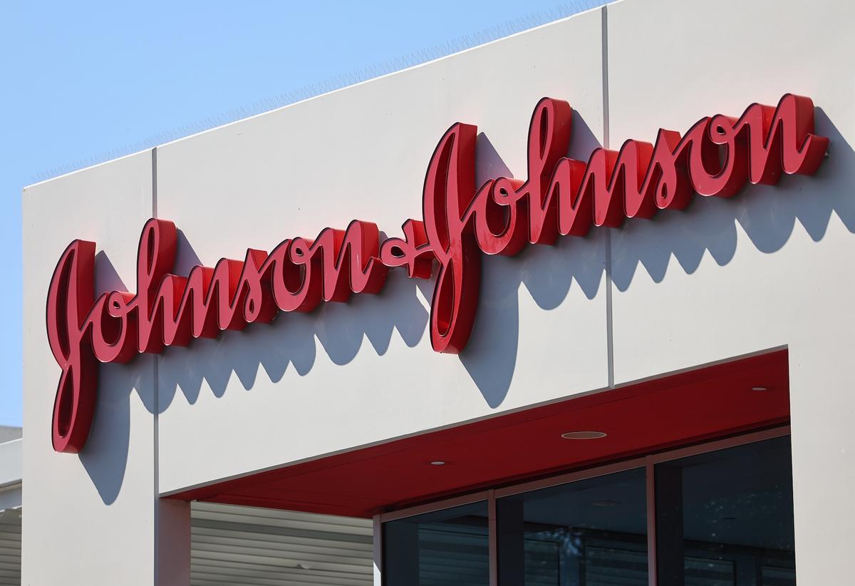 Judge Orders J&J to Pay $1 Billion Over Failed Surgical Robot Promises
