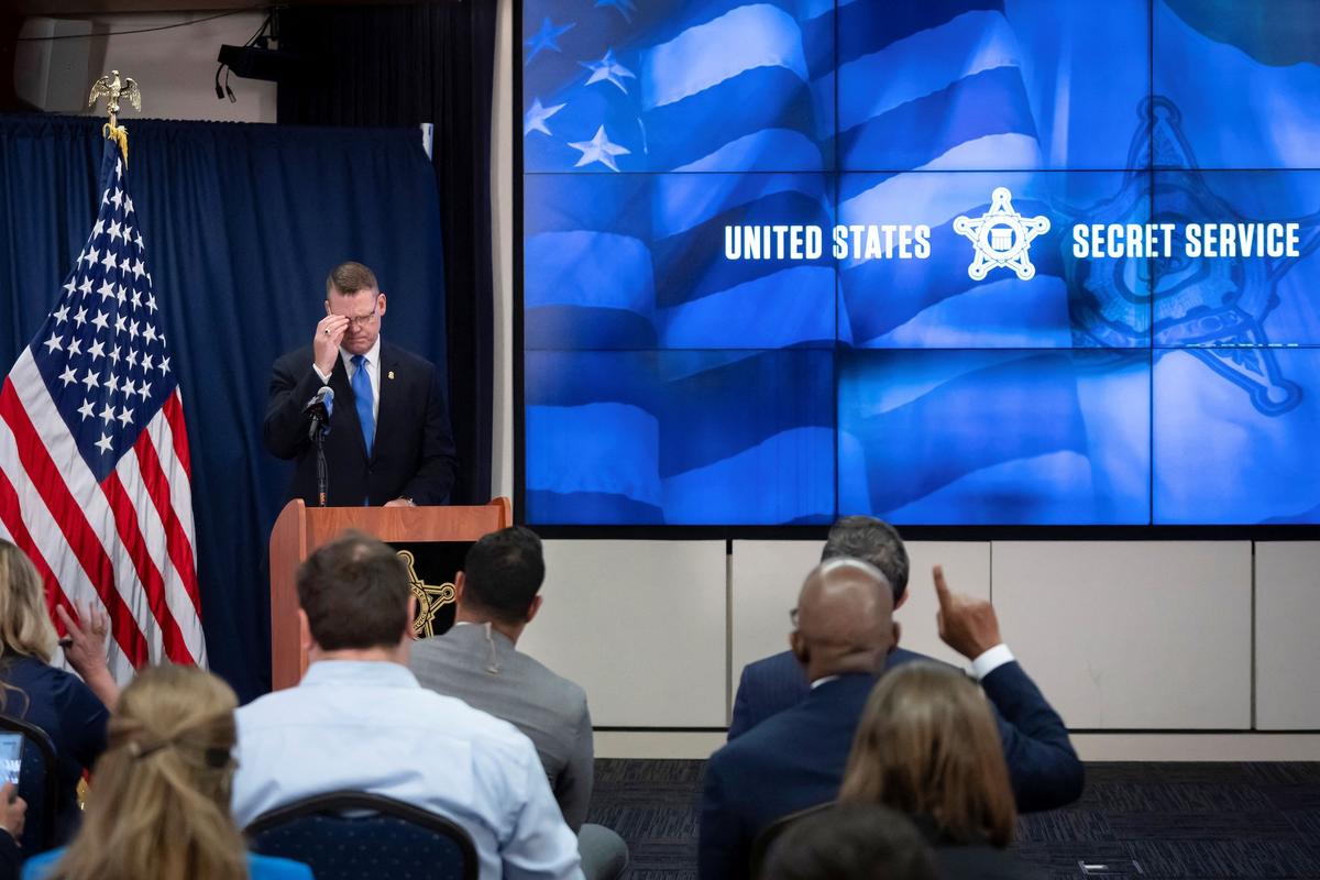 Secret Service Agent Suspended Amid Allegations of Sexual Misconduct Involving Harris Campaign Staffer