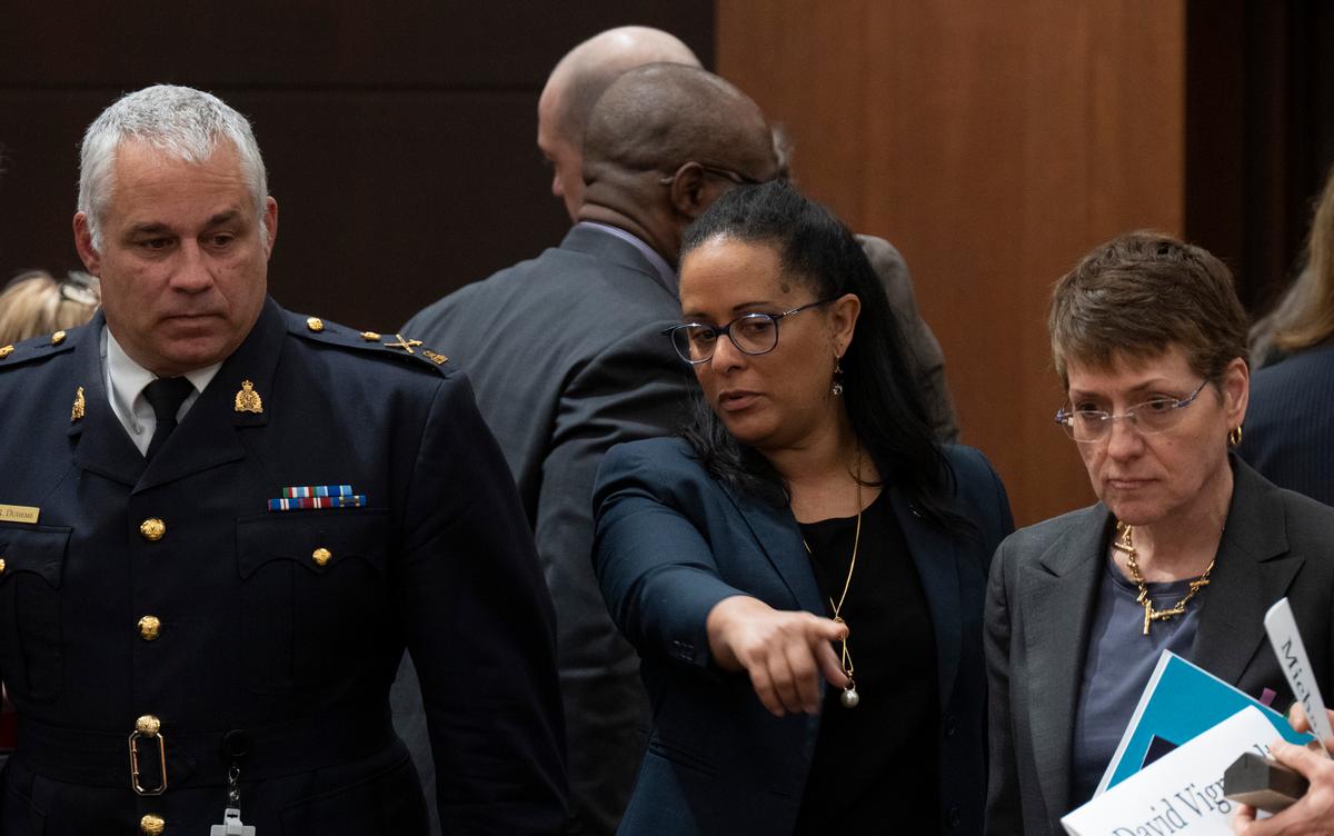 Chief Cyberspy Among Federal Officials Appearing at Meddling Inquiry Today