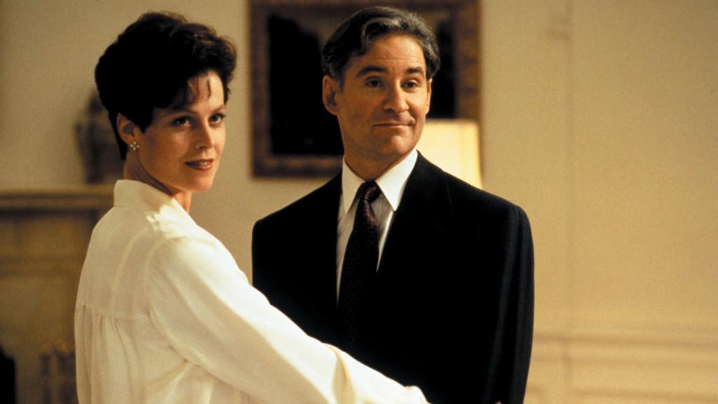 First Lady (Sigourney Weaver) knows who Dave (Kevin Kline) really is, in "Dave." (Warner Bros.)
