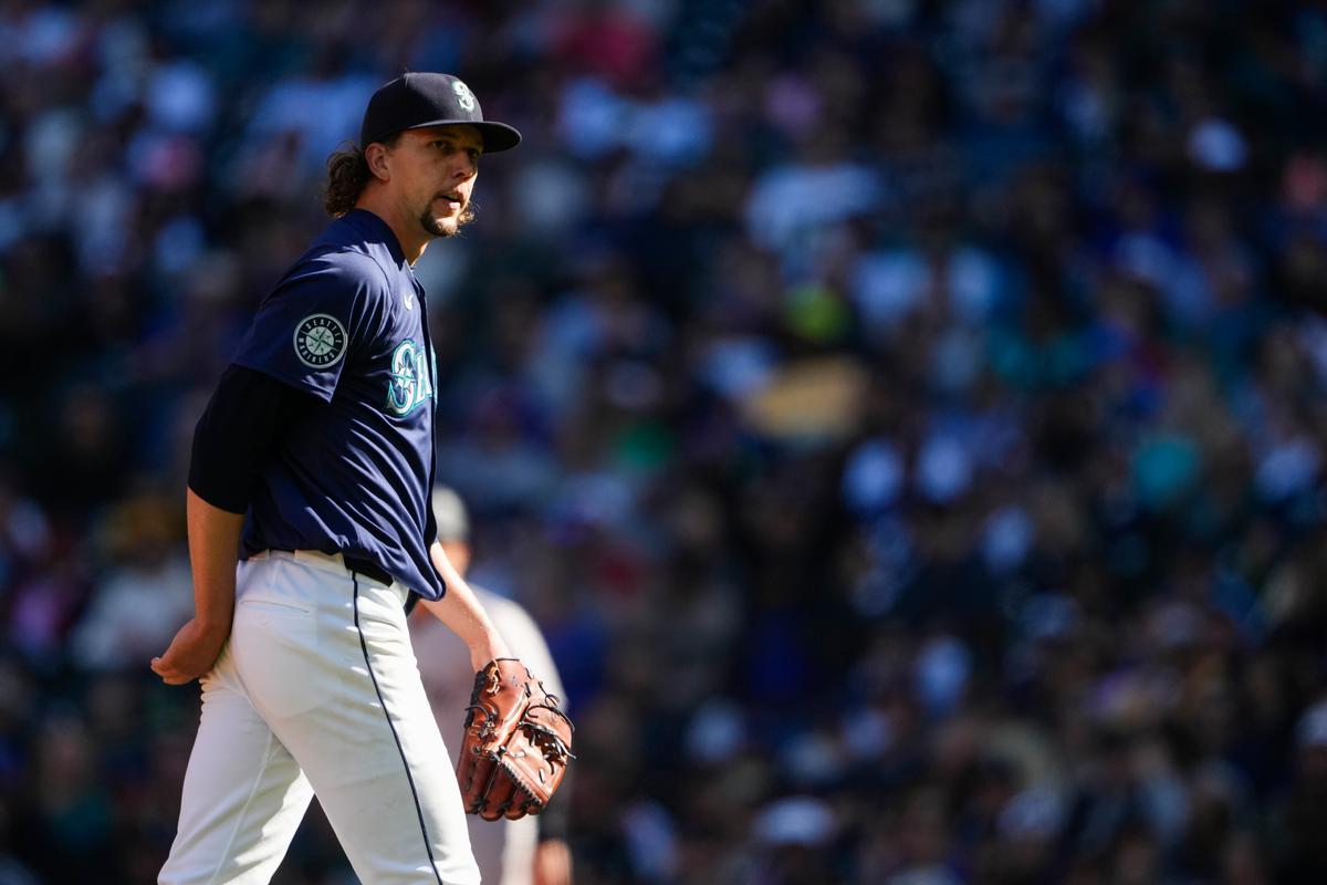 Logan Gilbert Reaches 200 Ks, Mariners Stay on Edge of Playoff Race With 3-2 Win Over Yankees