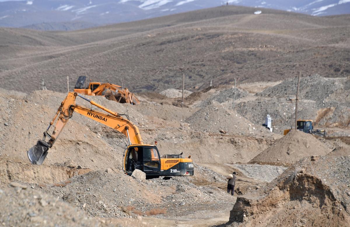 Feds Failed to Consider All Harms in Permit for Huge Alaska Gold Mine: Judge