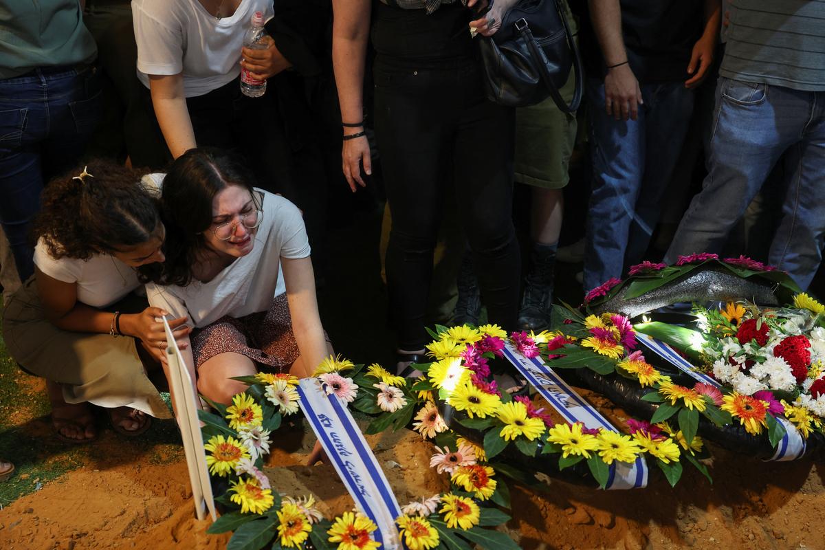 Israel’s ‘Limited’ War : A Few Miles Could Make a Big Difference
