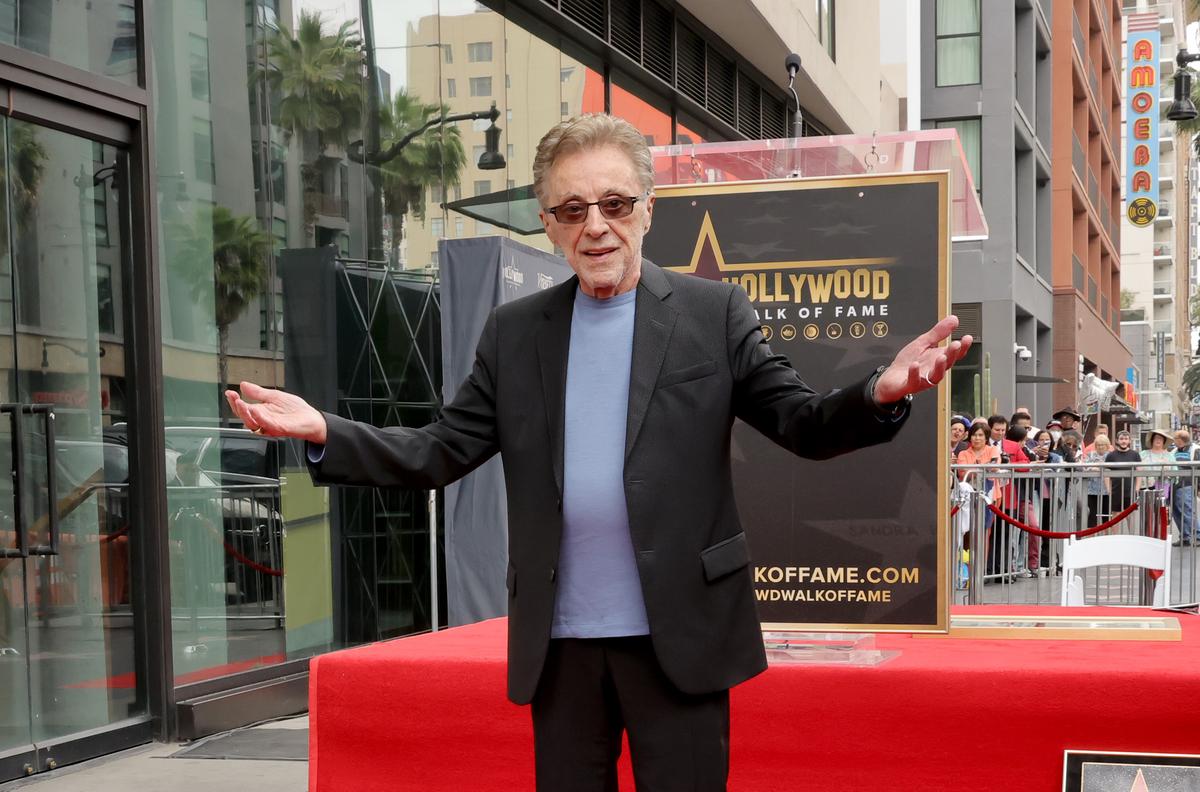 Frankie Valli Addresses Fan Speculation About His Health After Videos Circulate Online