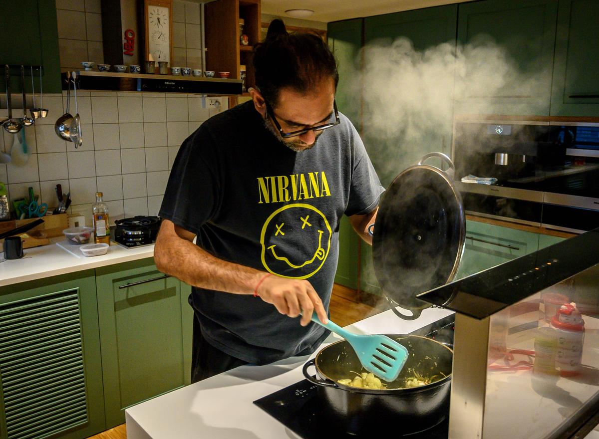 Nirvana and Fashion Label Settle Dispute Over Smiley Face Logo