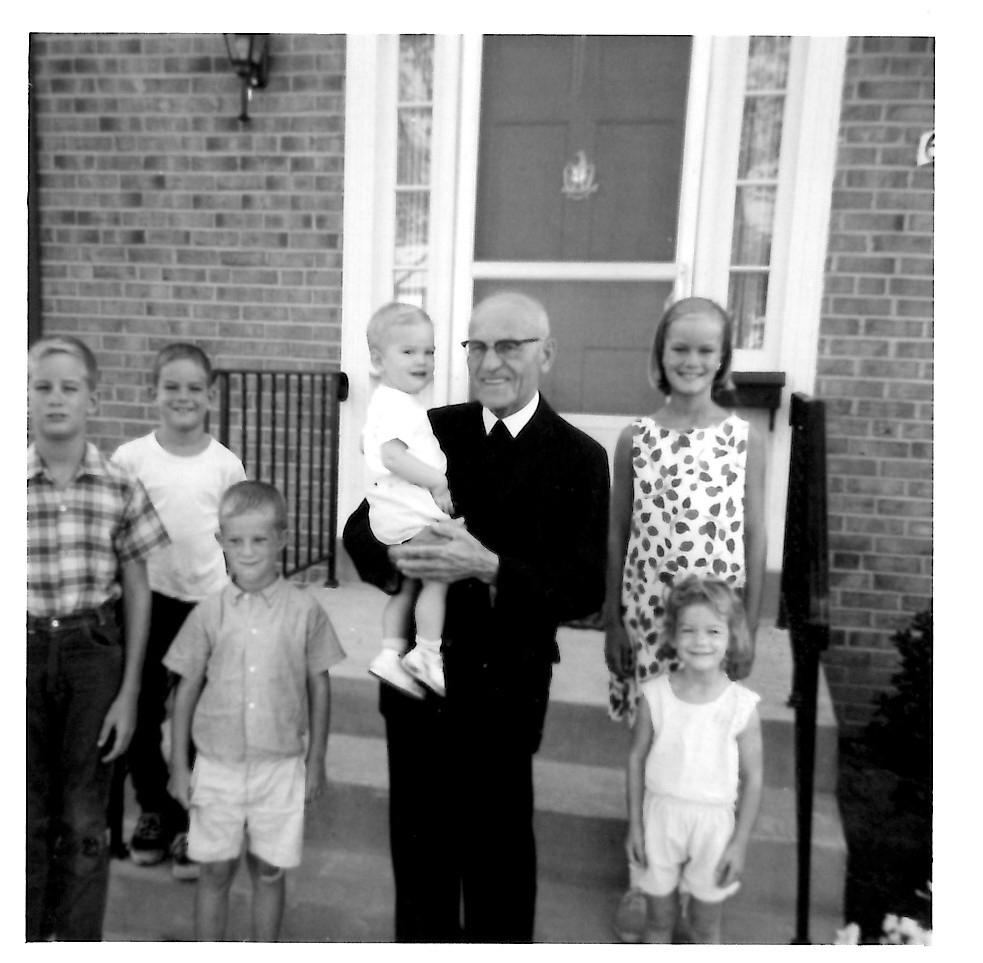 A Life ‘Simply Lived and Lived Simply’: Reader Pays Tribute to Immigrant Grandfather’s Legacy