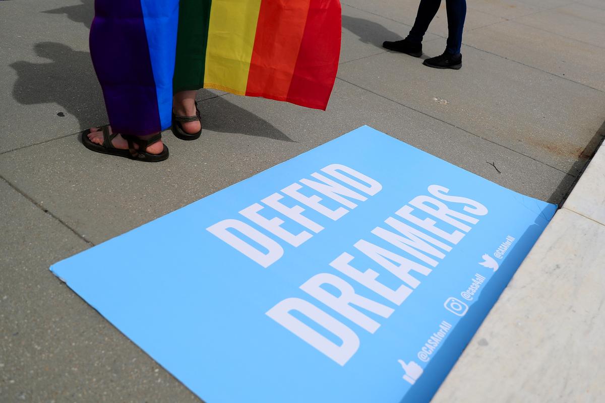 Appeals Court Weighs Texas’s Challenge to ‘Dreamers’ Program