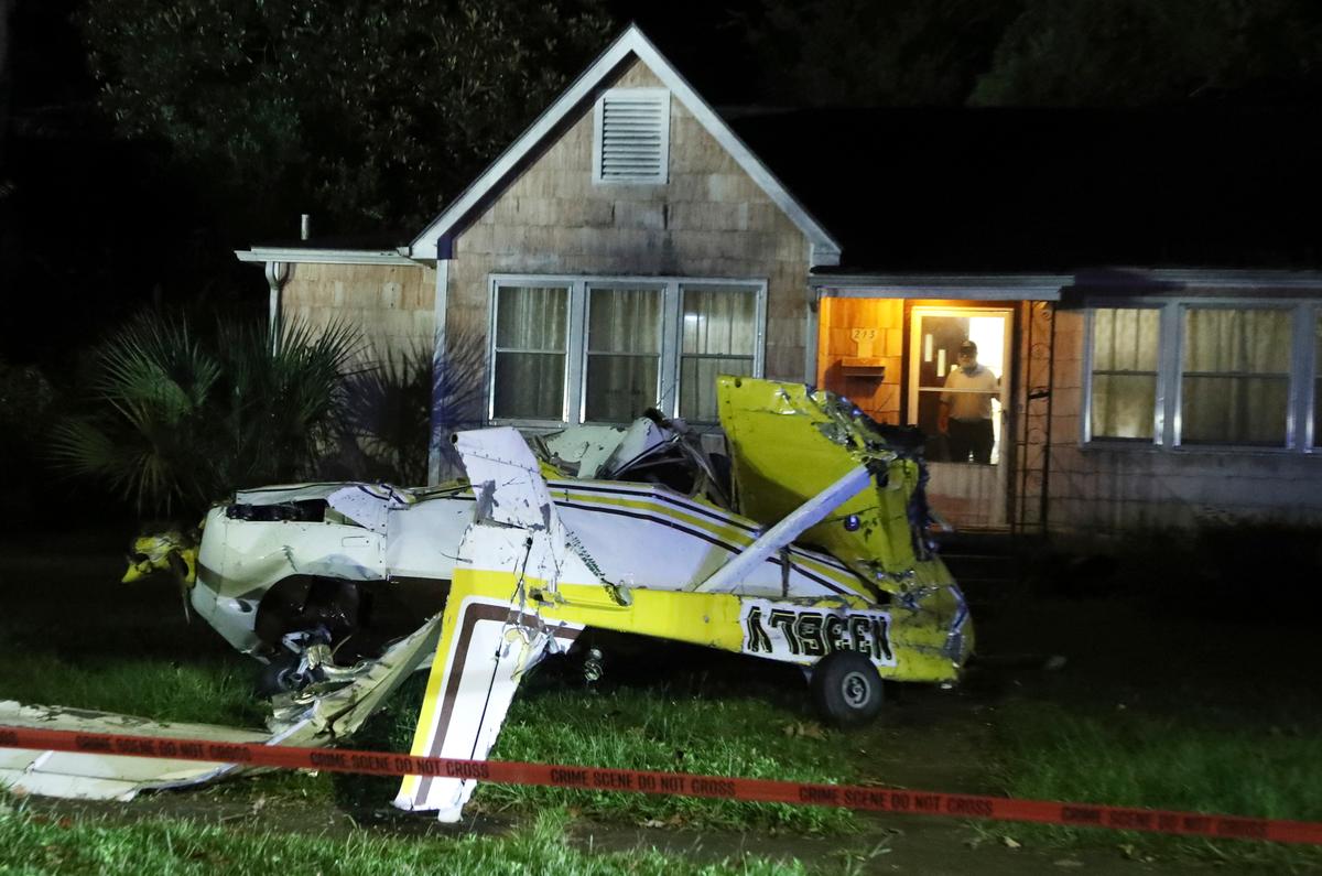 Pilot Killed and Passenger Injured as Small Plane Crashes in Georgia Neighborhood