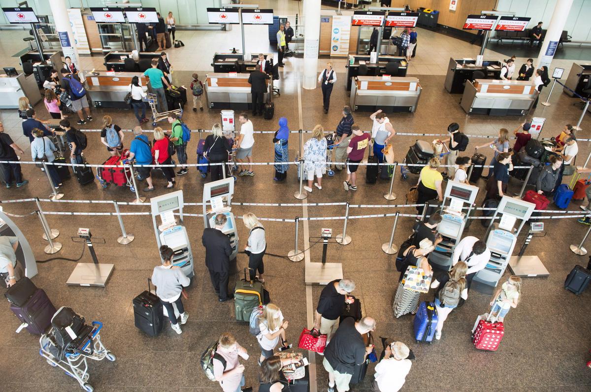 Montrealer Ordered to Pay $35,000 Fine for Not Declaring Luxury Watch at Border