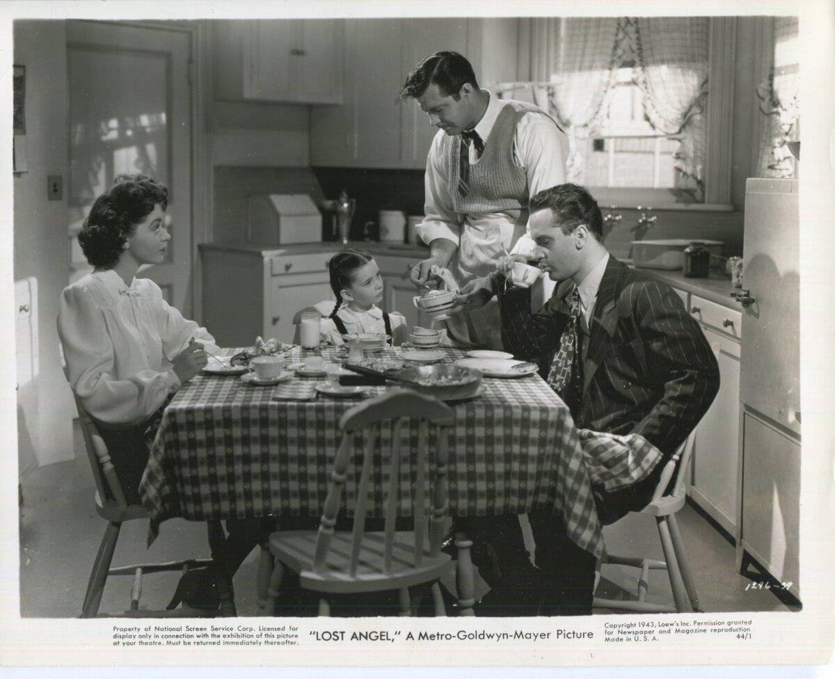 (L–R) Katie Mallory (Marsha Hunt), Alpha (Margaret O’Brien), Mike Regan (James Craig), and Packy Roost (Keenan Wynn), in “Lost Angel.” (MGM)