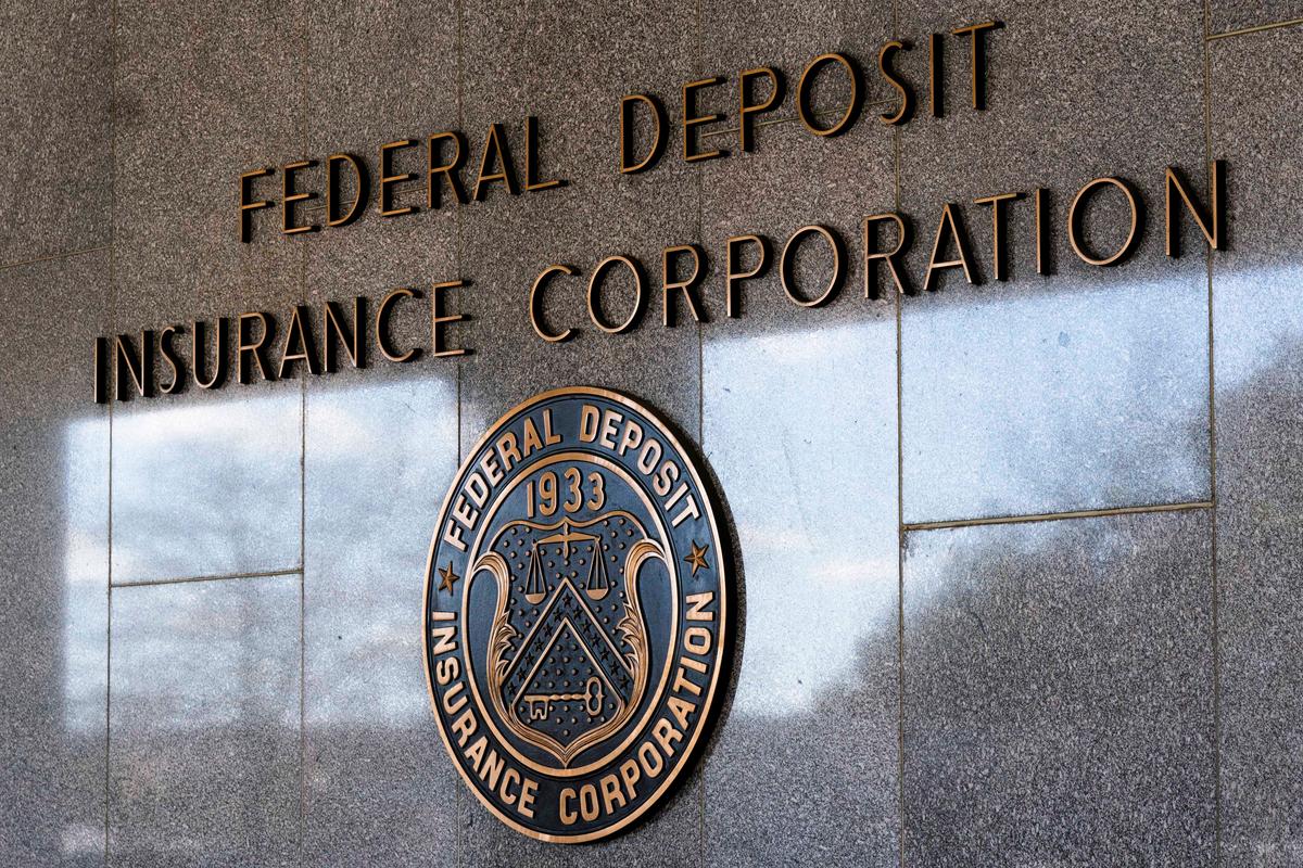 FDIC Acting Chair Says Crypto-Related Regulations for Banks Will Be Revamped