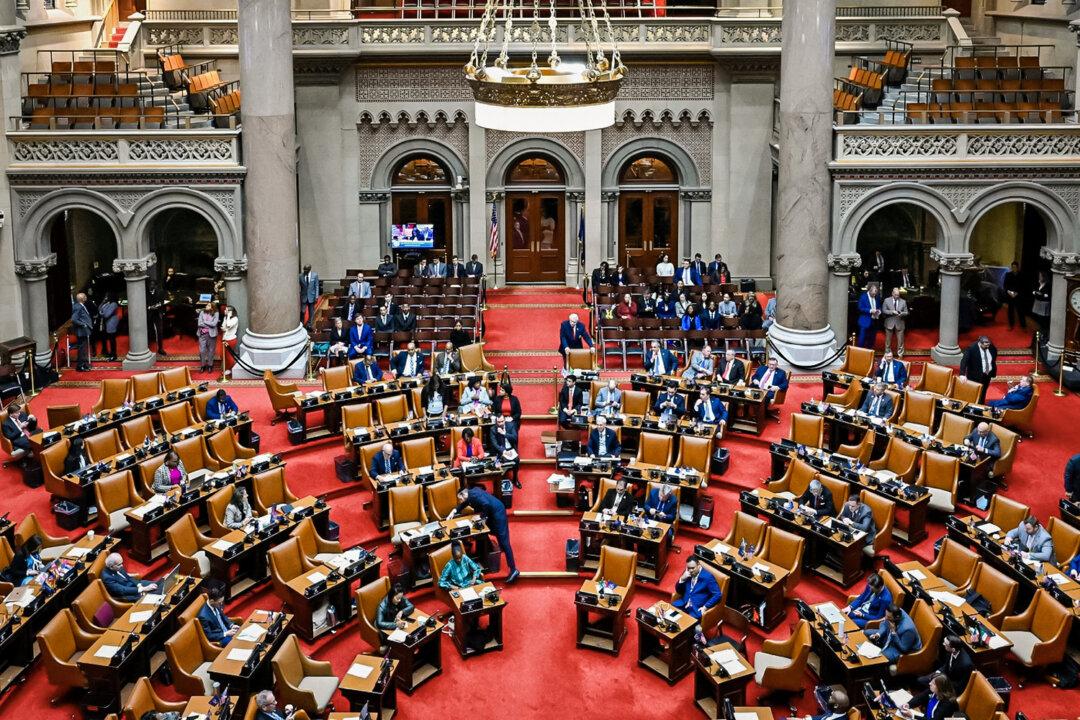 New York Democrats Advance Plan to Redraw House Maps Before 2028