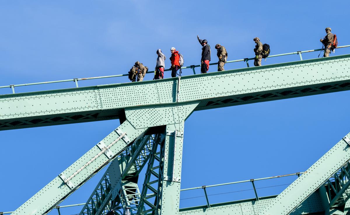 Montreal Climate Protesters Charged After Climbing Jacques Cartier Bridge