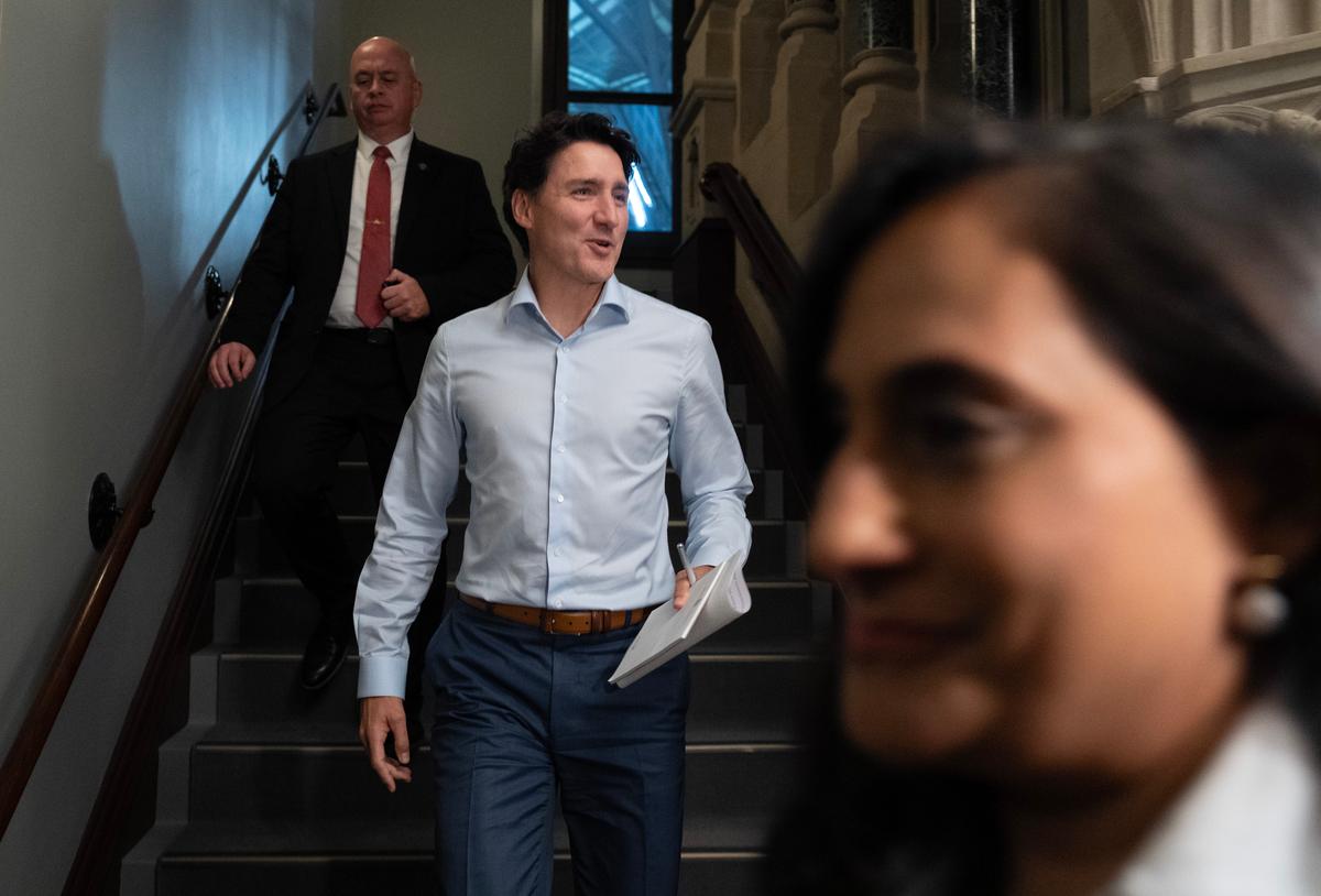 Trudeau Says Party United, Others Say There Are Issues to Work Out