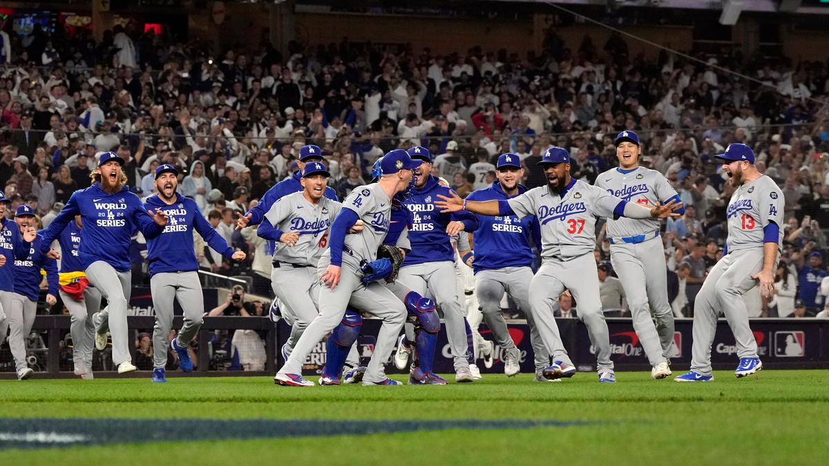 Dodgers Win World Series in 5 Games, Overcome 5-run Deficit With Help of Errors to Beat Yankees 7–6