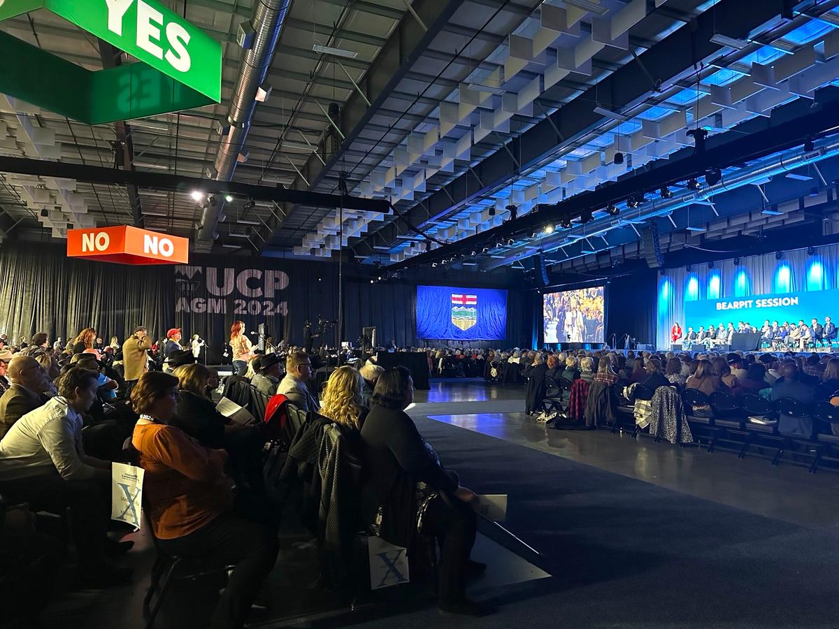 Alberta Premier Smith Faces Crucial Leadership Vote at Party Convention