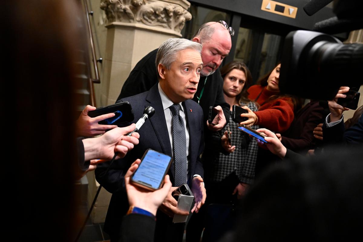 Champagne Appeals to Premiers to ‘Work Together’ Ahead of Tariff Meeting