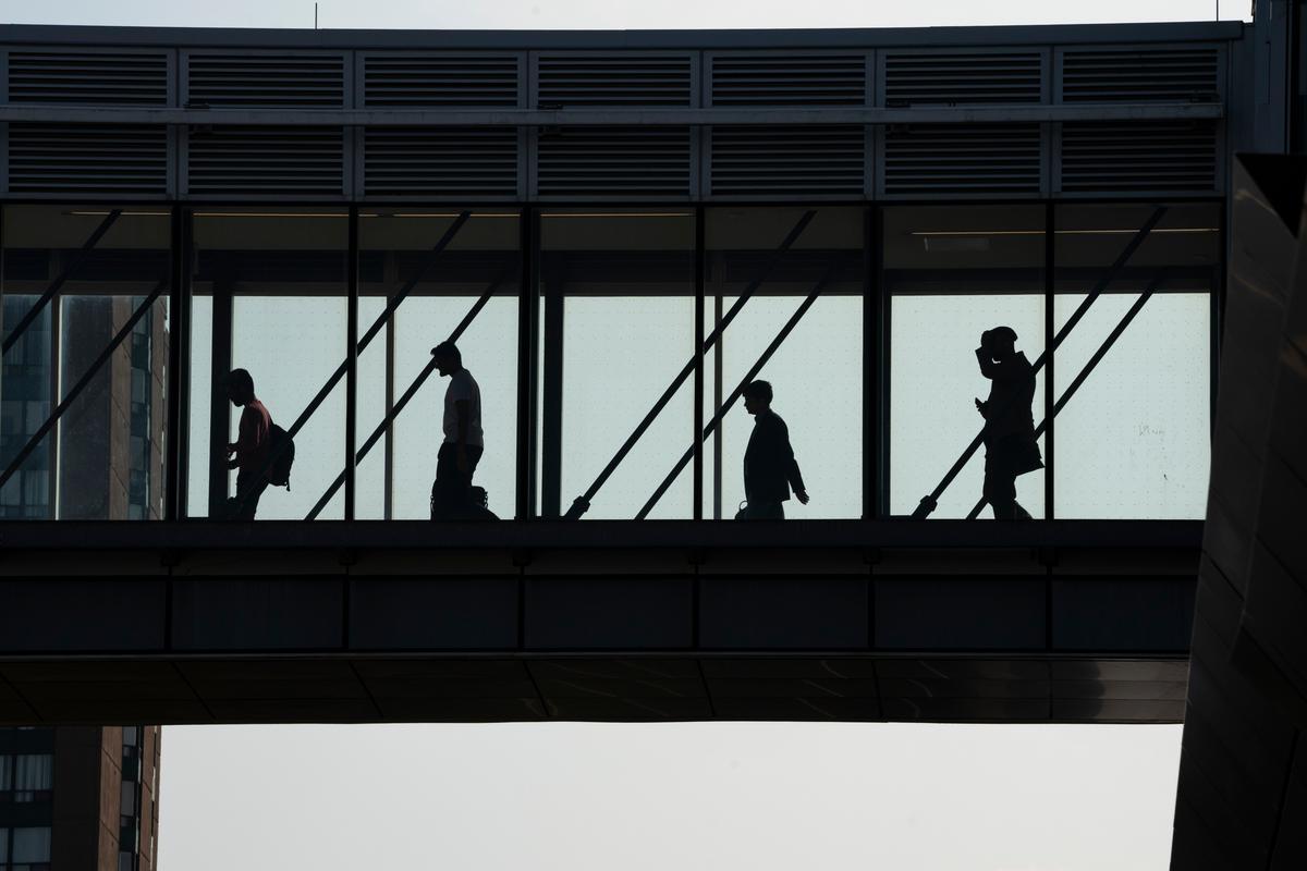 HOOPP Poll Says Inflation and Employee Burnout Top Employer Concerns