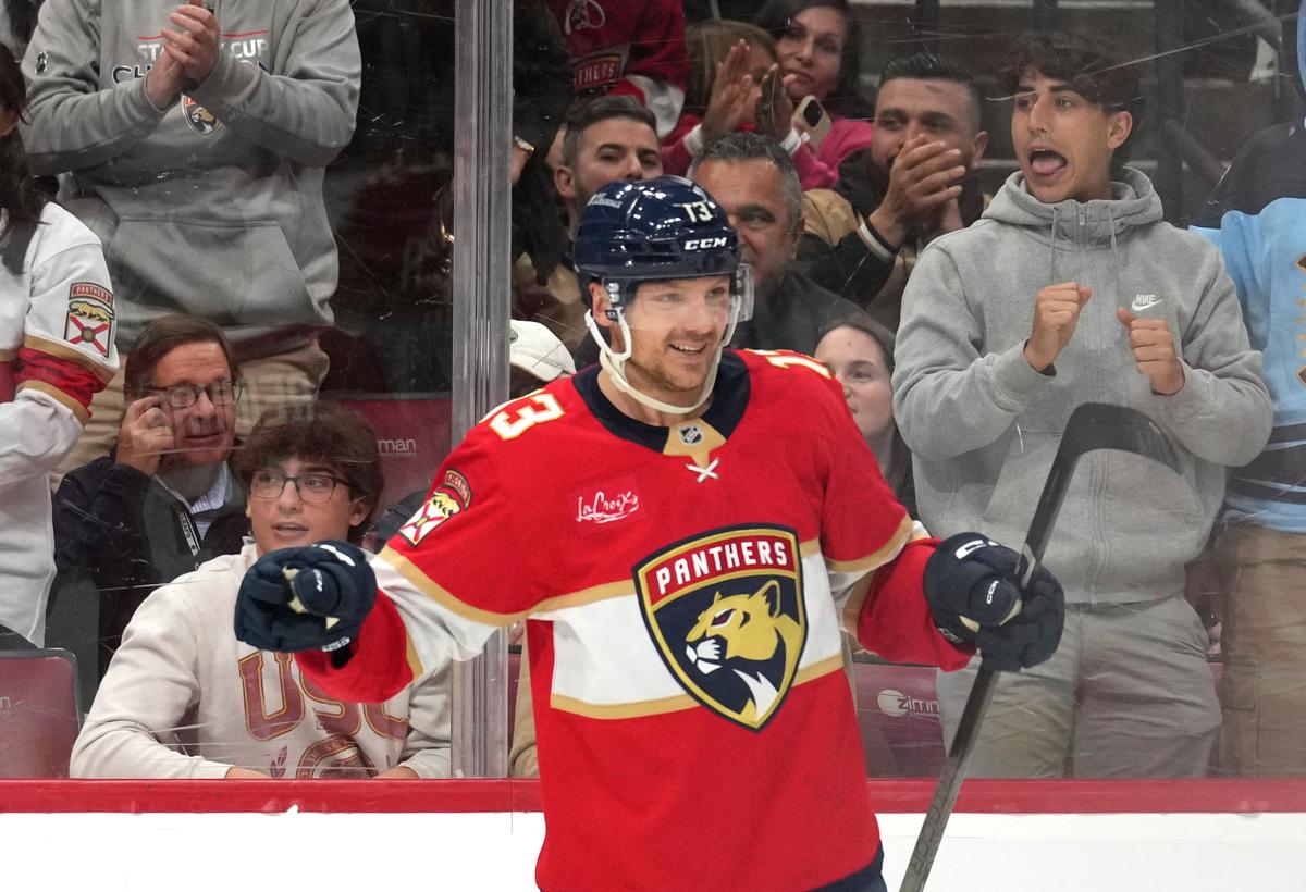 Panthers Get 2nd Win in Last 8 Games, Roll Past Maple Leafs 5–1