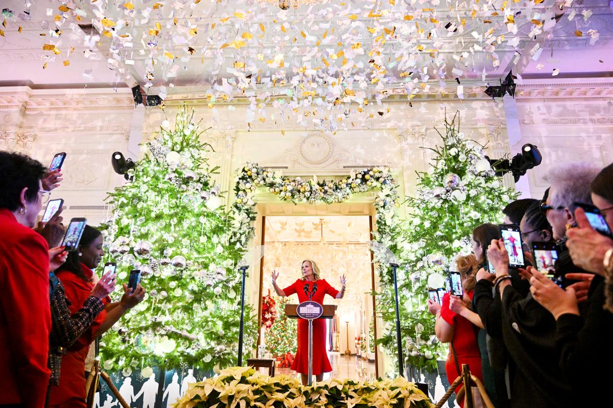 First Lady Announces White House Holiday Theme: ‘Season of Peace and Light’