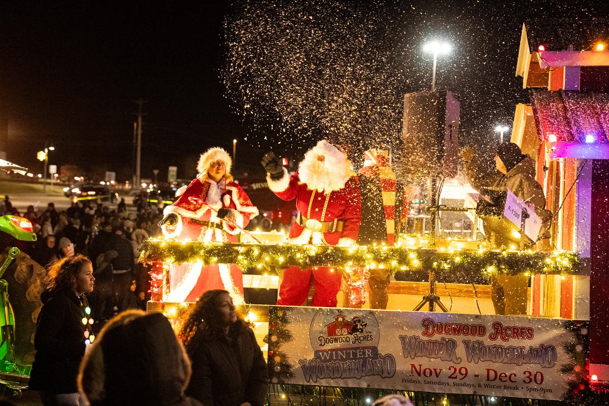 Town of Wallkill Parade, Tree Lighting Ceremony Herald Christmas Season