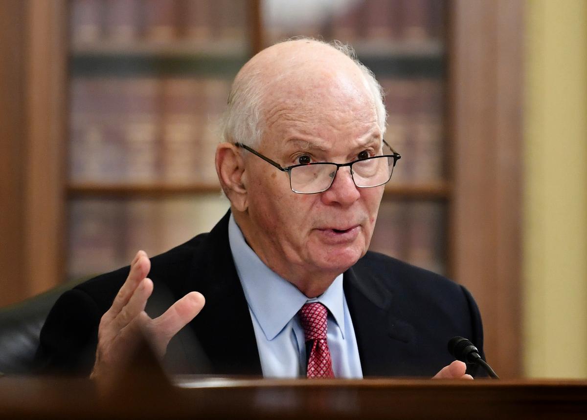 Senator Introduces Bill to End Hong Kong’s Special Status Over CCP Interference