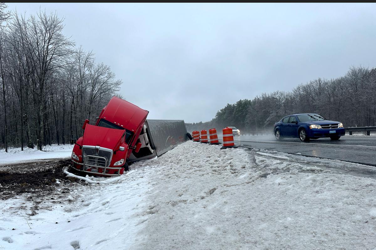 Atmospheric River Brings Weather Whiplash to East Coast as Bomb Cyclone Develops