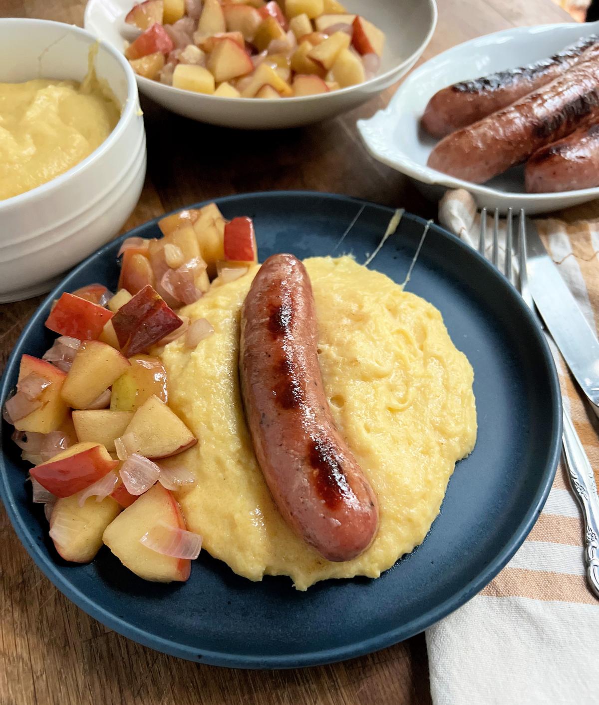 Chicken and Apple Sausage With Cheesy Grits Comes Together in 10 Minutes