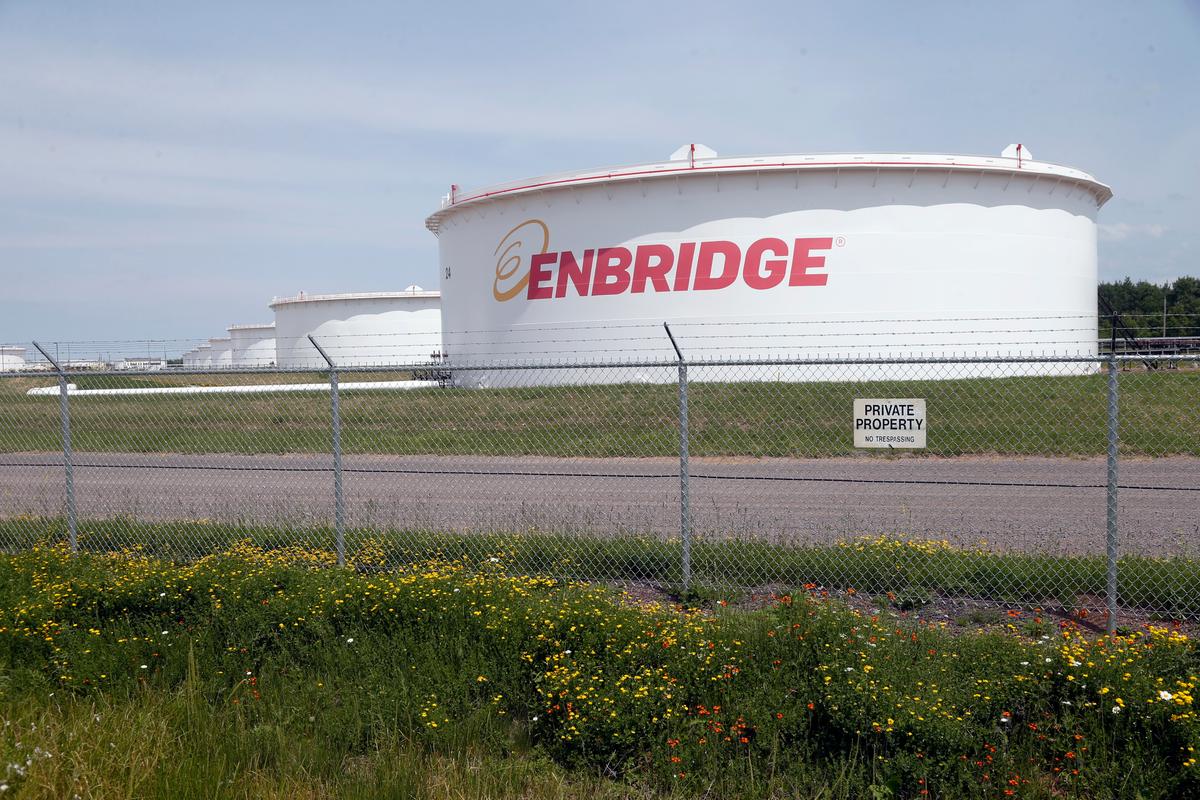 Enbridge Pipeline Leak Spills 70,000 Gallons of Crude Oil in Wisconsin